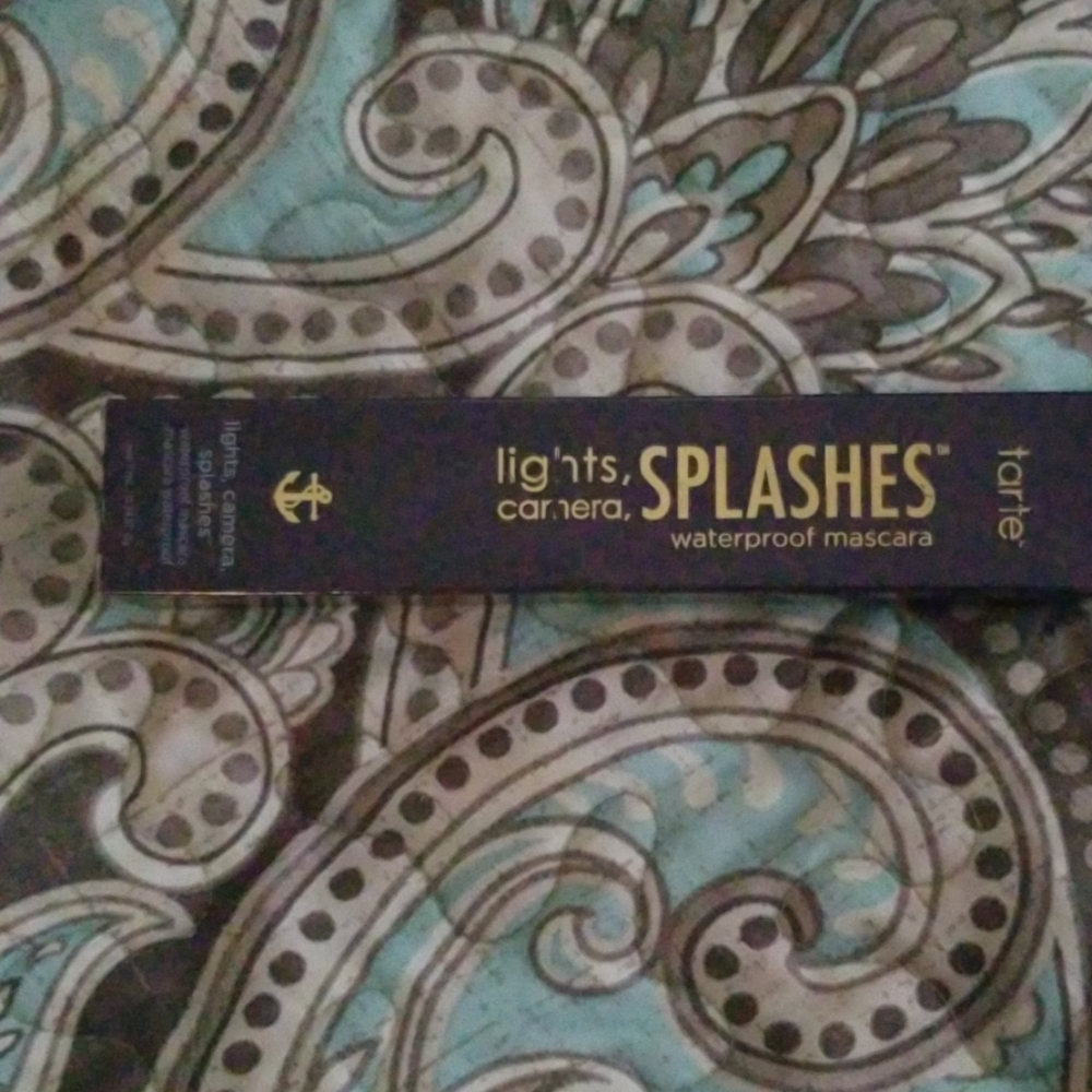 CLOSING CLOSET Tarte Lights, cameras, SPLASH